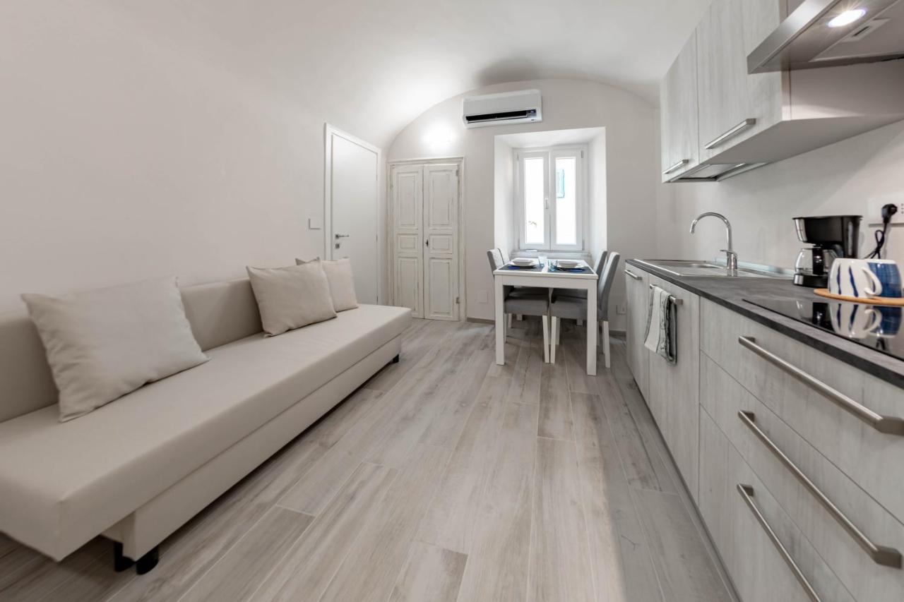 H11 Piccola Perla A Un Passo Dal Mare Apartment Santo Stefano al Mare Exterior foto